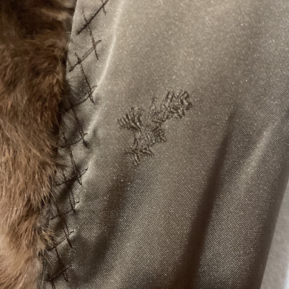 Vintage fur coat and hat - Picture 13 of 16
